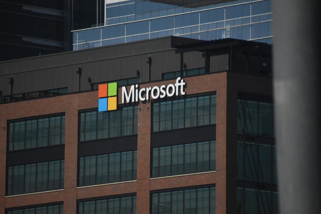 New Microsoft cloud updates support Indonesia’s long-term AI goals